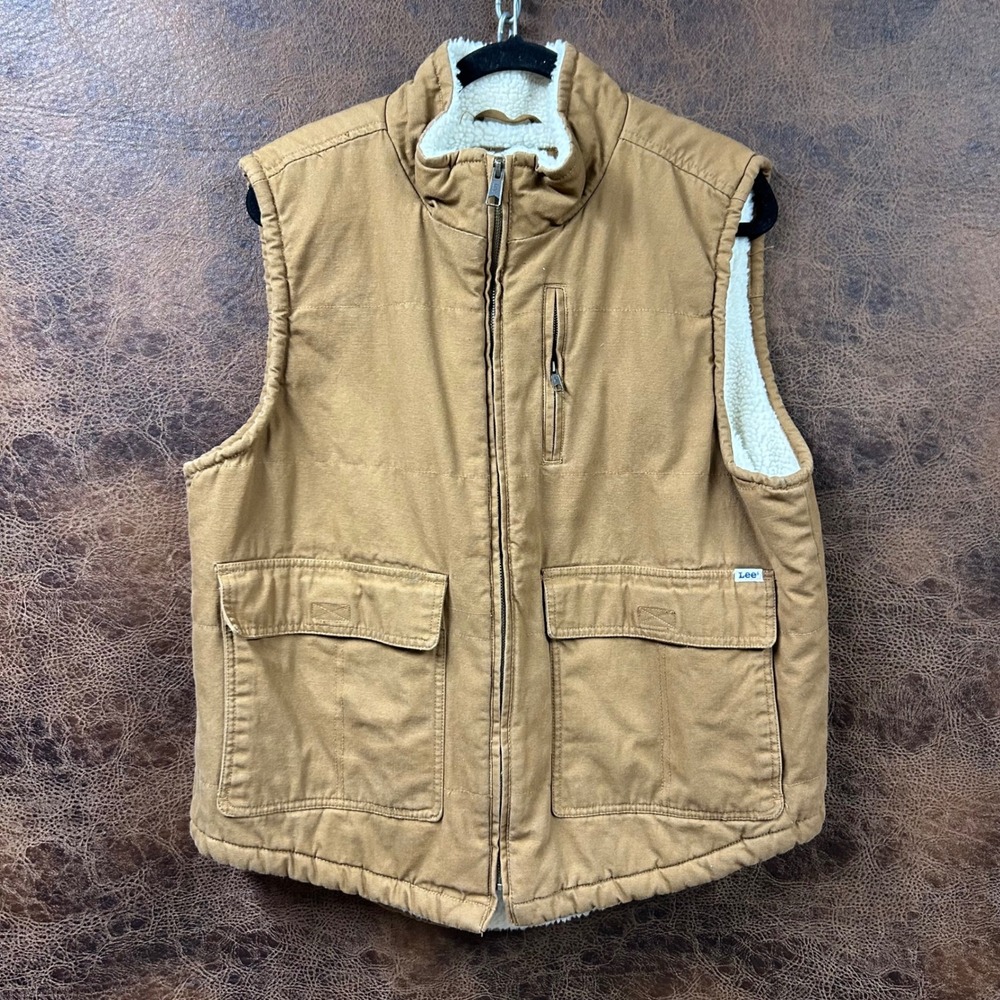 NWOT Lee Workwear Unisex Mens Large Tan Canvas Vest‎ with Sherpa Inside. Pockets